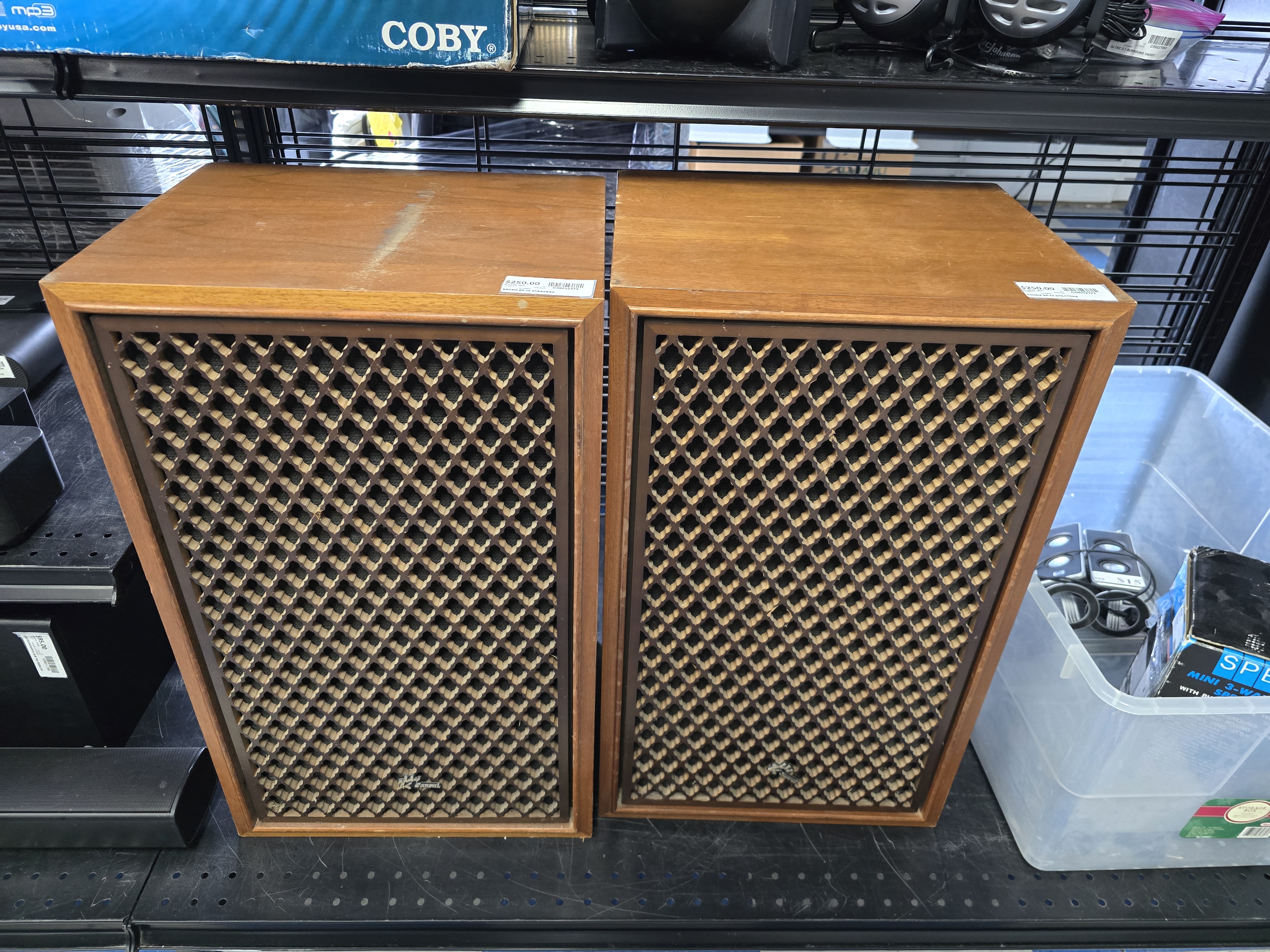Vintage Wood Grain Sansui SP-70 Speakers - Diamond Grille Pattern